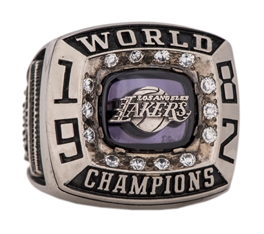 1981-82 Los Angeles Lakers NBA Championship Salesmans Sample Ring 